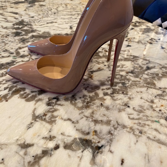 Christian Louboutin Nude Patent Leather Heels - Picture 6 of 14